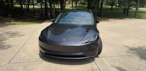 Tesla Model 3 2024