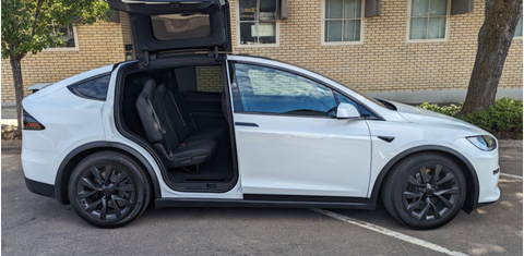 Tesla Model X 2024