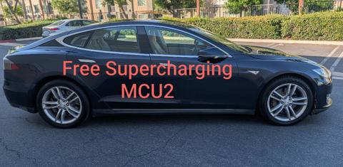 Tesla Model S 2014