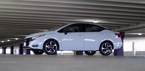 Nissan Versa 2025