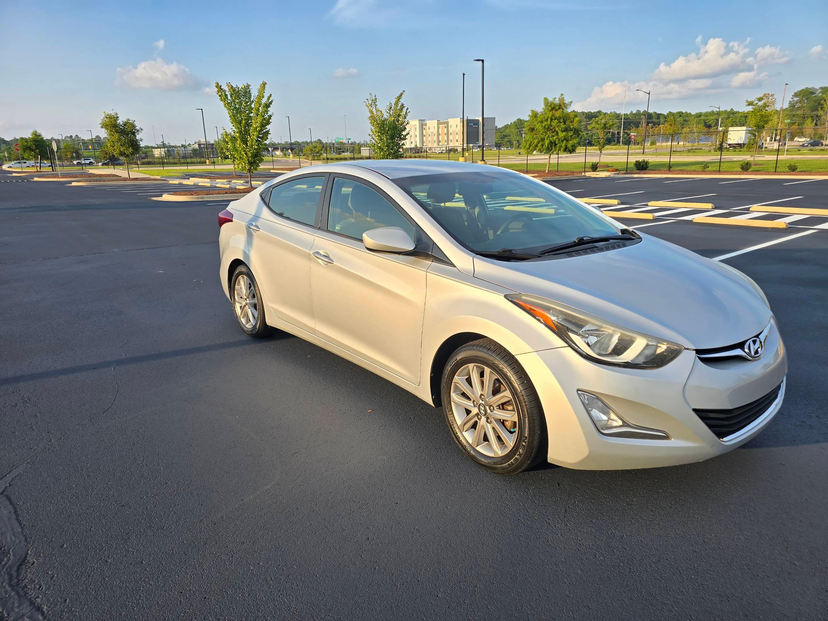 Hyundai Elantra 2015 in Fayetteville, NC