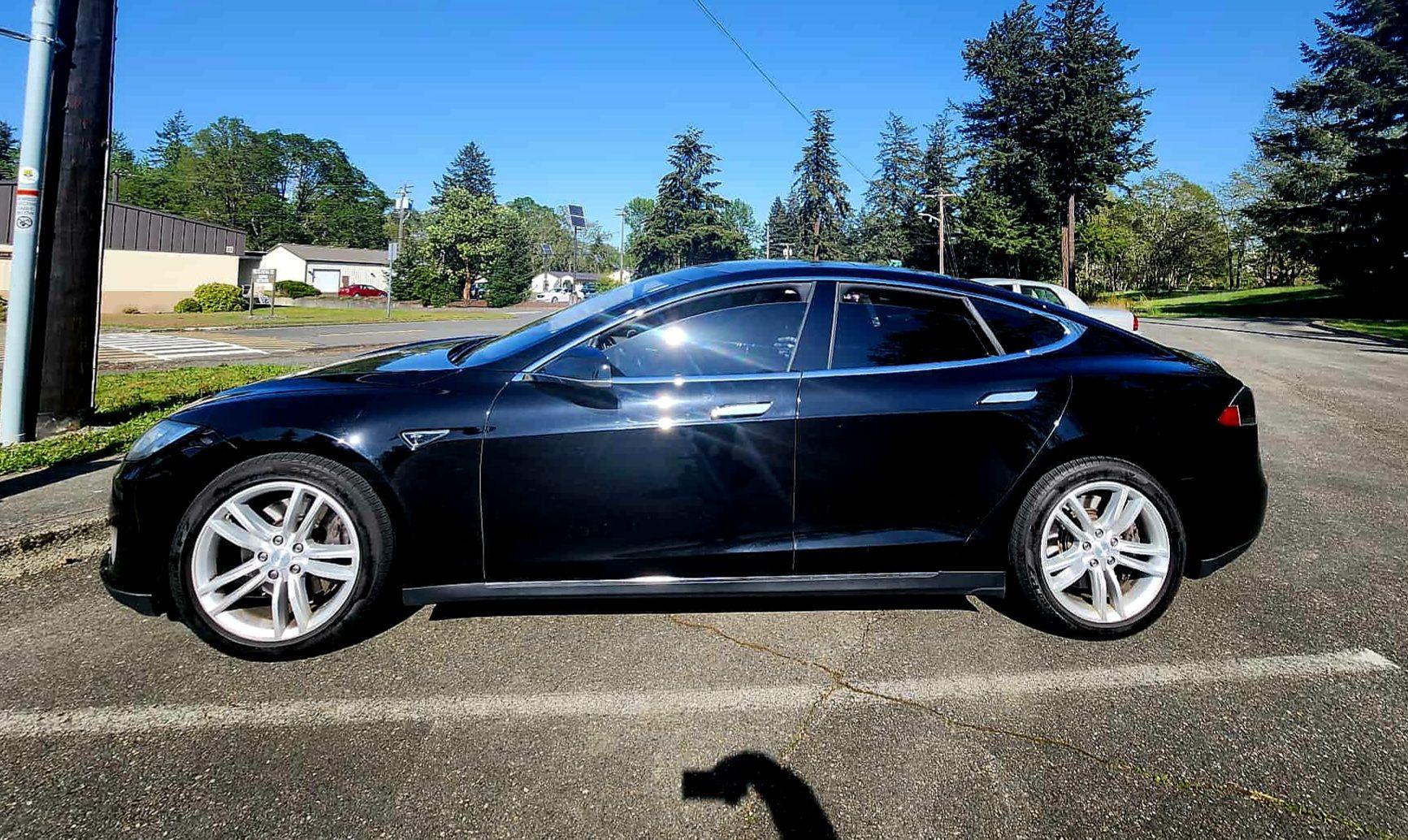 Tesla Model S 2014 in South Hill, WA