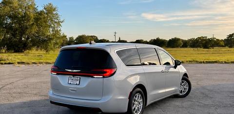 Chrysler Pacifica 2026