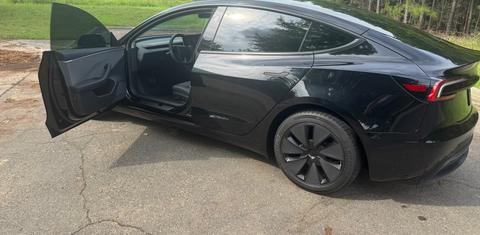 Tesla Model 3 2025