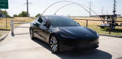 Tesla Model 3 2025