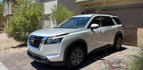Nissan Pathfinder 2025