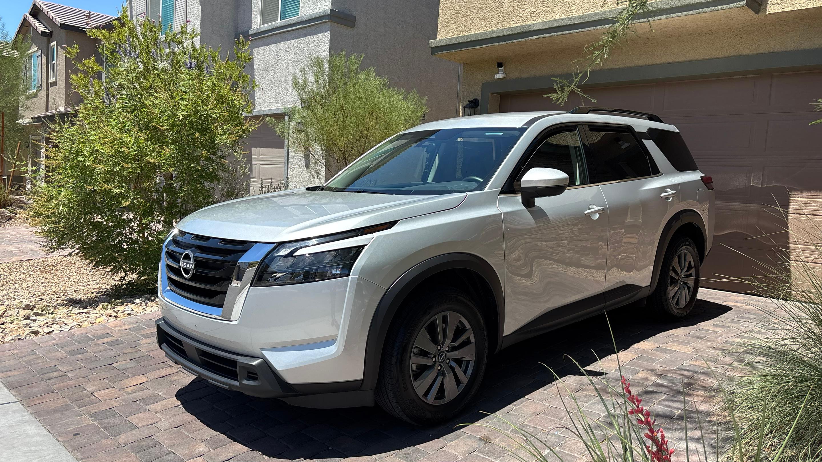 Nissan Pathfinder 2025 in Las Vegas, NV