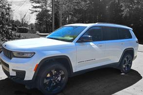 Jeep Grand Cherokee L car