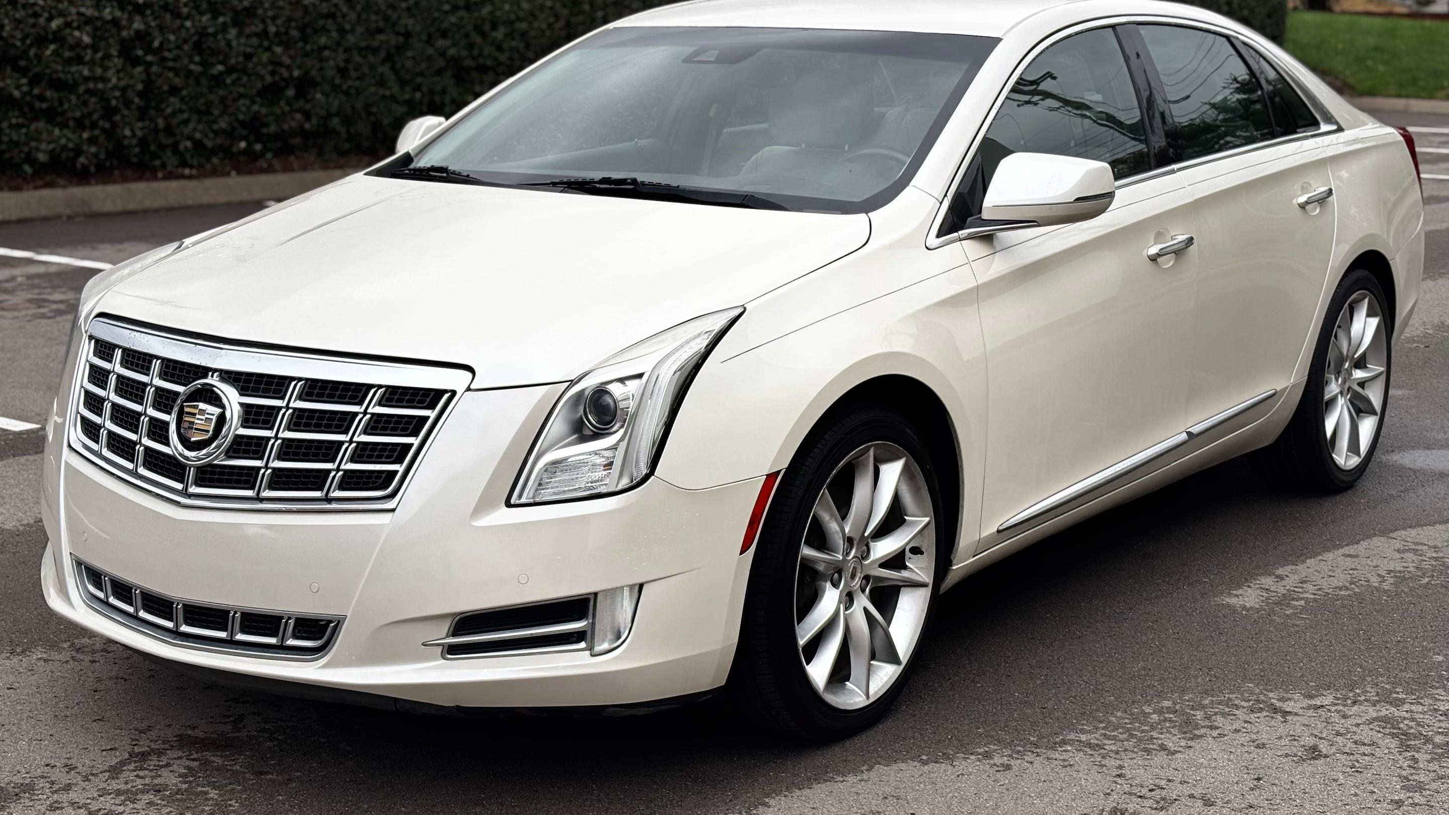 Cadillac XTS 2013 in Nashville, TN