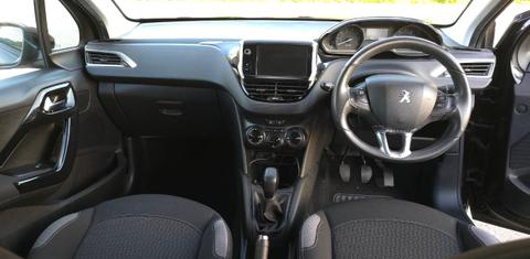 Peugeot 208 2015