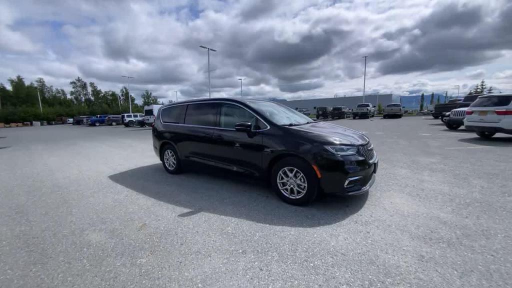 Chrysler Pacifica 2024 in Anchorage, AK