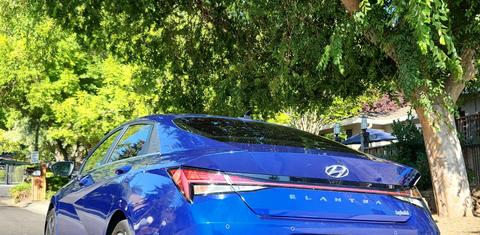 Hyundai Elantra Hybrid 2022