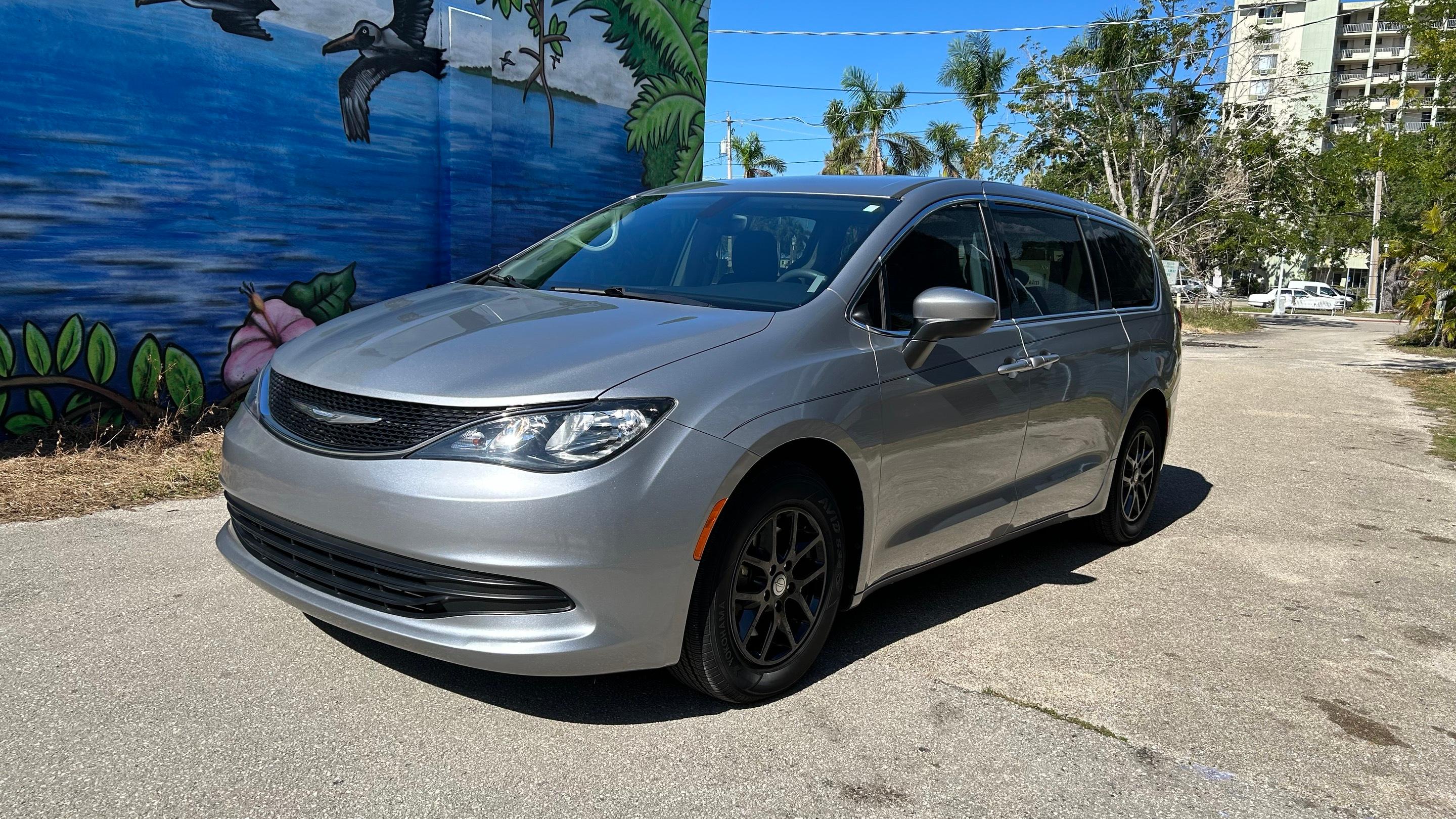 Chrysler Pacifica 2017 in Fort Myers, FL
