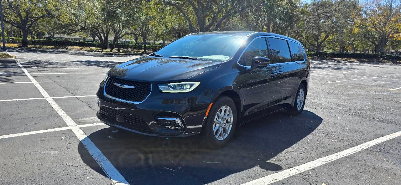 Chrysler Pacifica 2026 in Tampa, FL