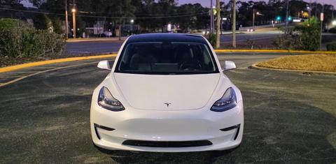 Tesla Model 3 2020
