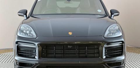 Porsche Cayenne 2022