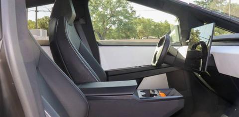 Tesla Cybertruck 2024