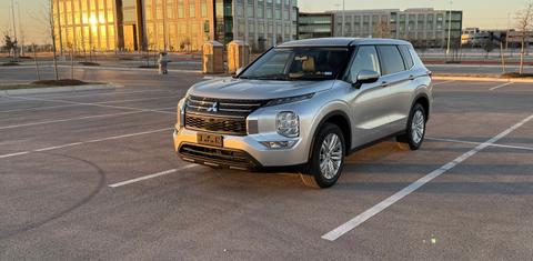 Mitsubishi Outlander 2024
