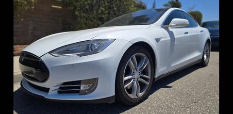 Tesla Model S 2015