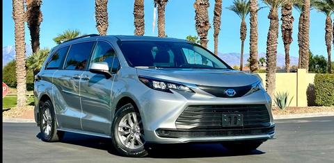 Toyota Sienna 2025