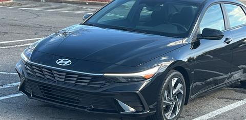 Hyundai Elantra 2025