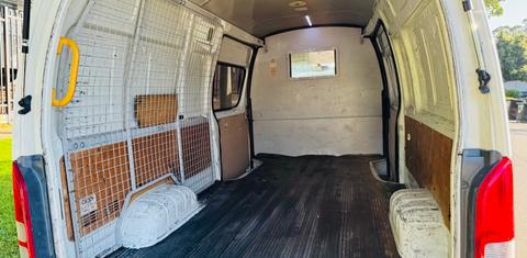 Toyota HIACE 2015