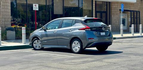 Nissan LEAF 2018