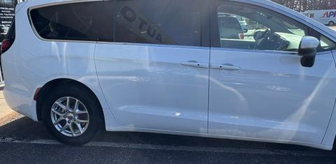 Chrysler Pacifica 2023