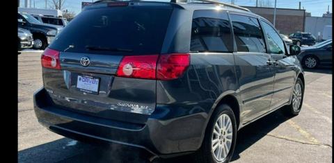 Toyota Sienna 2010