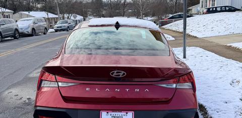 Hyundai Elantra 2025