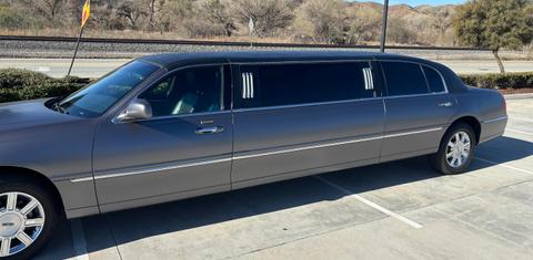 Lincoln Town Car 2011