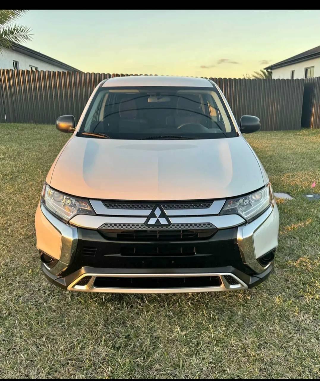 Mitsubishi Outlander 2020 in 
