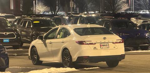 Toyota Camry Hybrid 2025