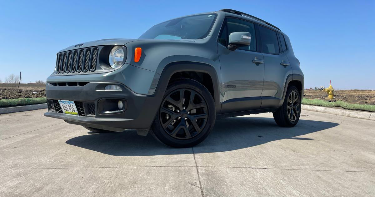 Jeep Renegade 2017 rental in Waukee, IA by Doug T. Turo