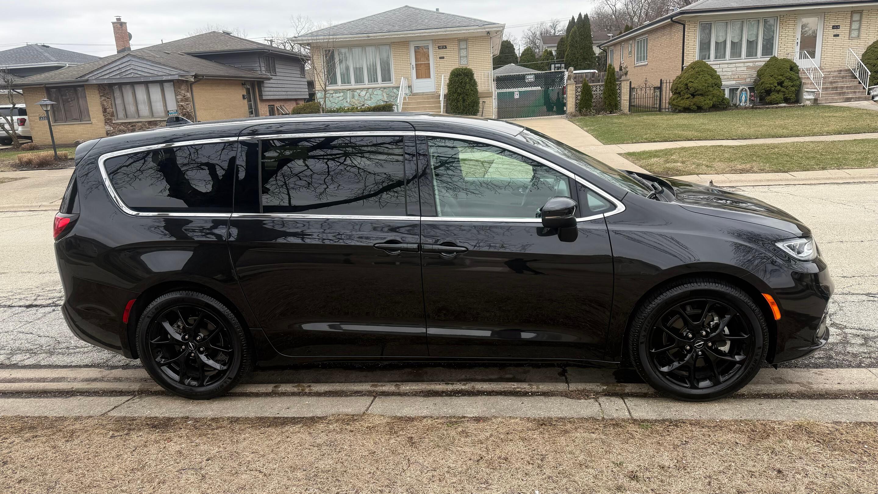 Chrysler Pacifica 2023 in Norridge, IL