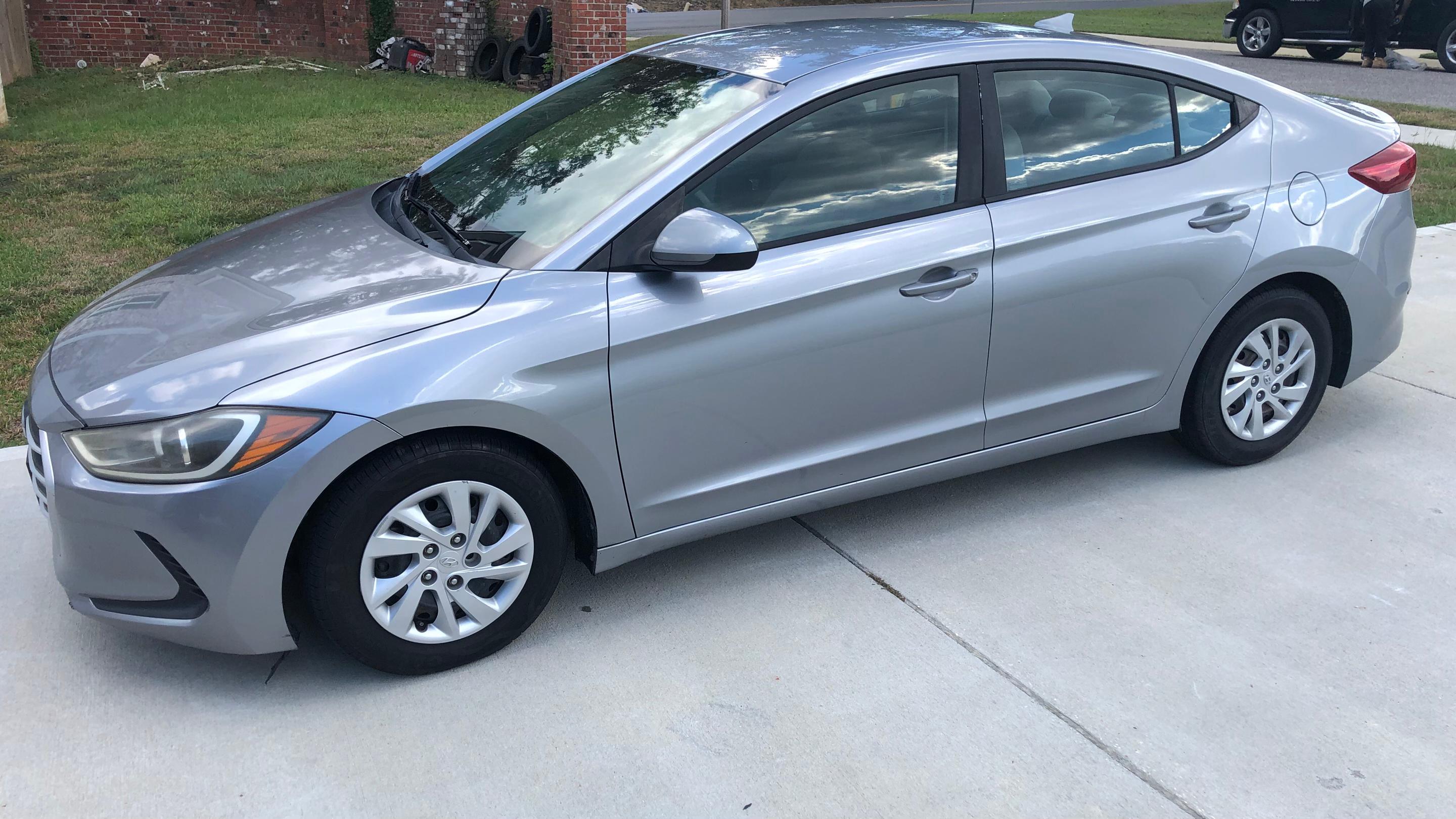 Hyundai Elantra 2017 in Gulfport, MS
