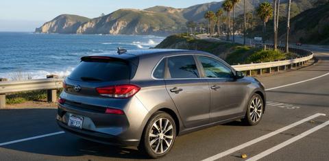 Hyundai Elantra GT 2018