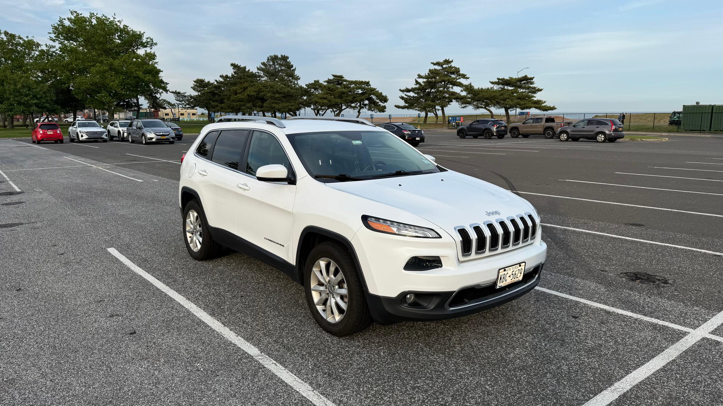 Jeep Cherokee 2015 in Brooklyn, NY