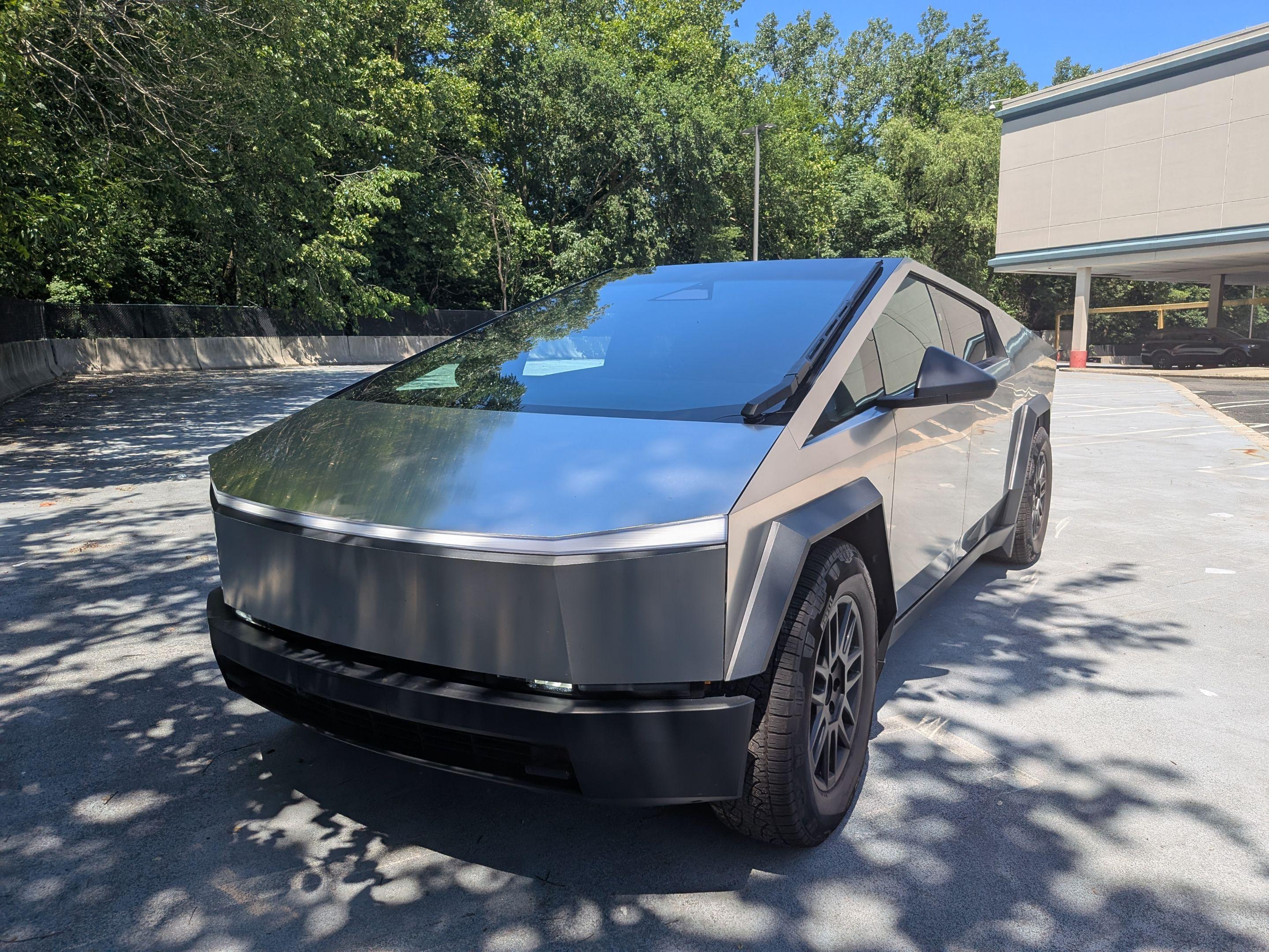 Tesla Cybertruck 2024 in 