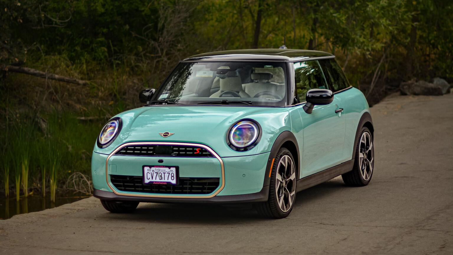 MINI Hardtop 2 Door 2025 rental in San Jose, CA by Tri | Turo