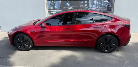 Tesla Model 3 2025
