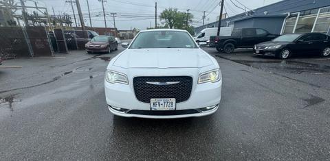 Chrysler 300 2018 rental in New York, NY by DrivePro  . | Turo