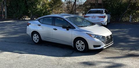 Nissan Versa 2024