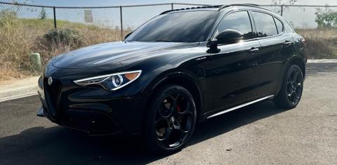 Alfa Romeo Stelvio 2023