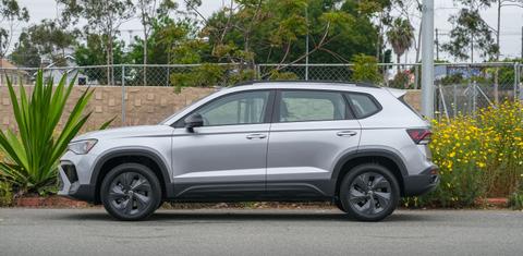 Volkswagen Taos 2025
