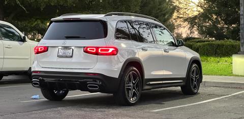 Mercedes-Benz GLB-Class 2023