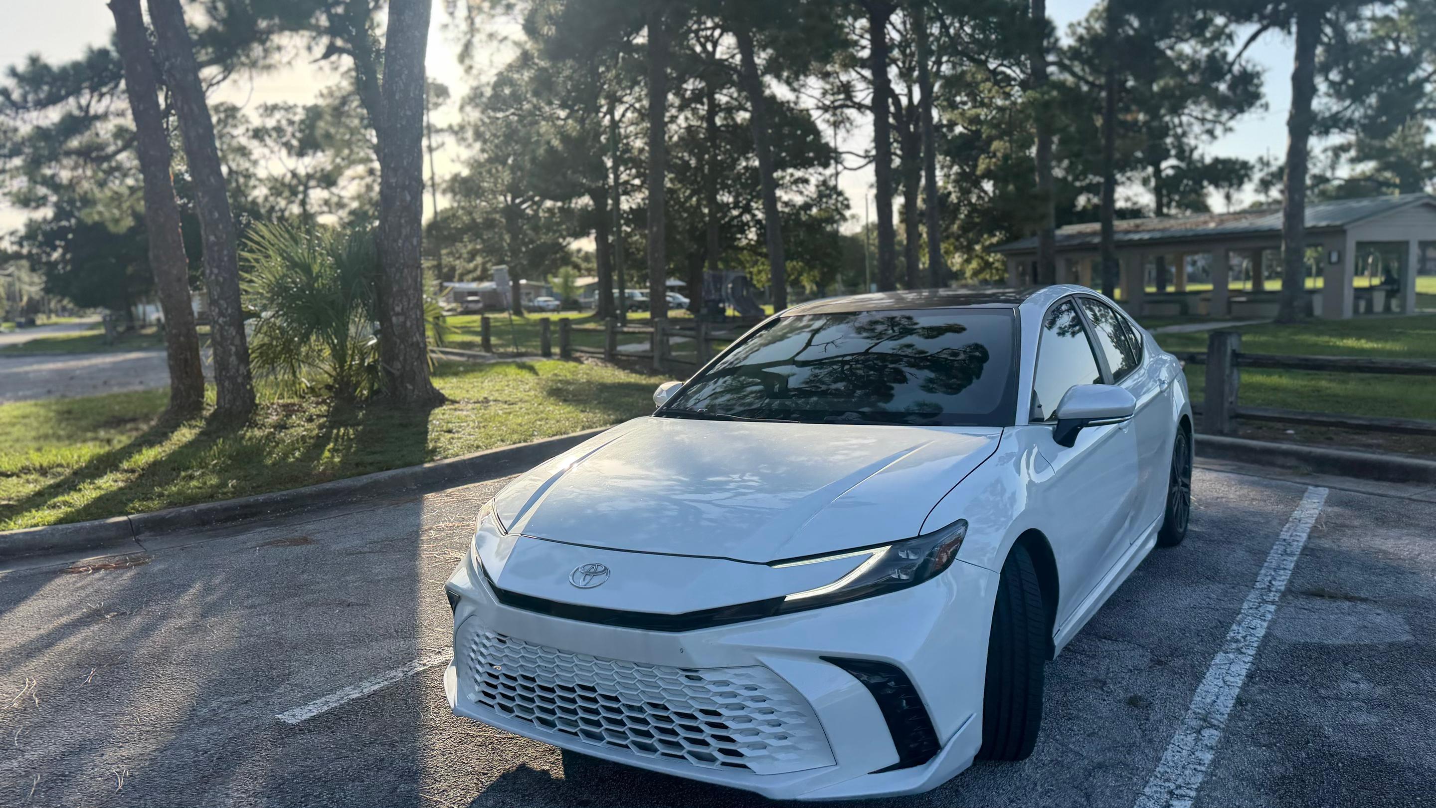 Toyota Camry Hybrid 2025 in Fort Pierce, FL