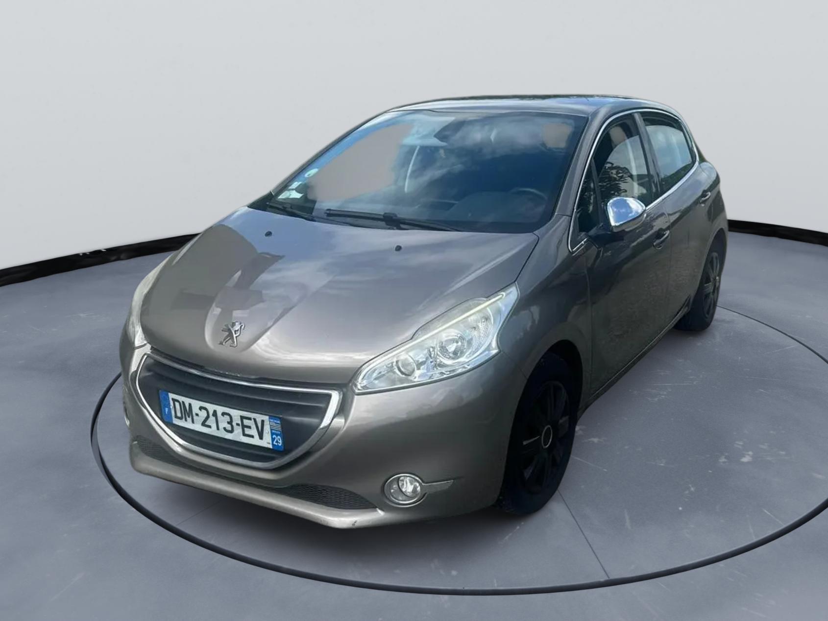 Peugeot 208 2014 à Guipavas