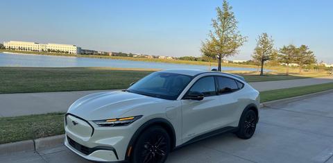 Ford Mustang Mach-E 2025