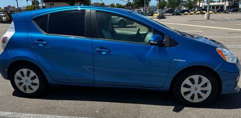 Toyota Prius c 2012